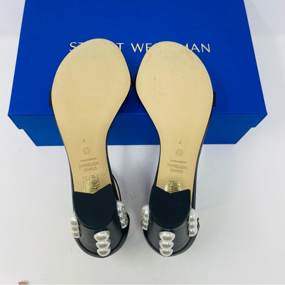 STUART WEITZMAN NEARLY NUDE PEARL STUD SANDALS SZ7 - Picture 9 of 11